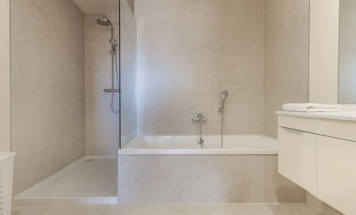 fe5e56d3-3e80-4e6d-8312-5abee5622b2f