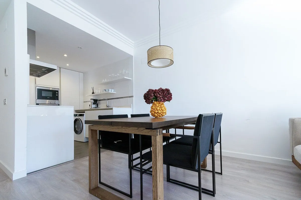 8b9be96b-594a-4d83-beaf-a2add65ce25f