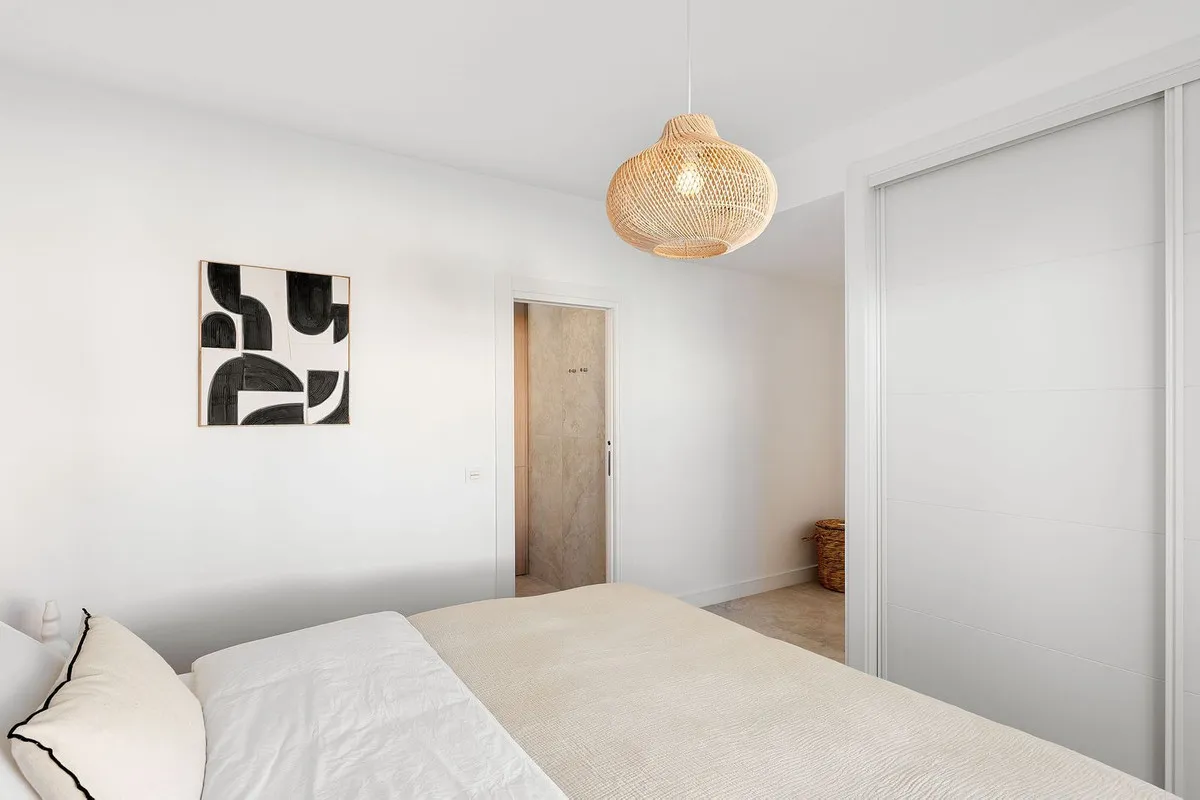 3e952411-fe02-46a1-b6e5-9a32b539358b