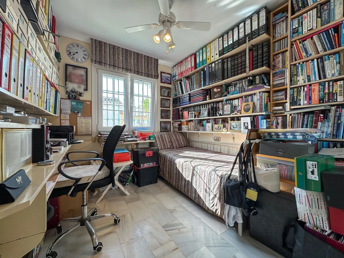 ed5c0663-fabc-489b-b7cd-b7e00a00ccf9