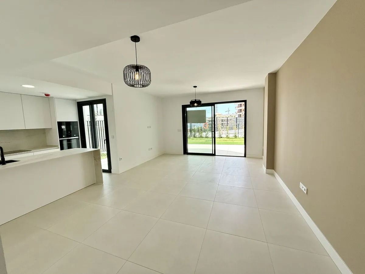 2702cdfa-9264-4615-bb24-ced6d216229d