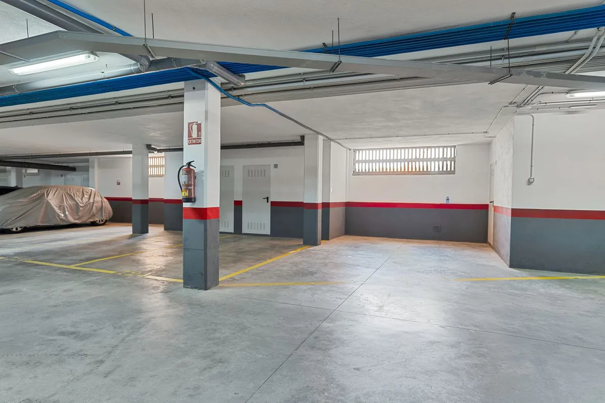 57c8c160-13b2-4a9d-ae0d-72f99353c5d8