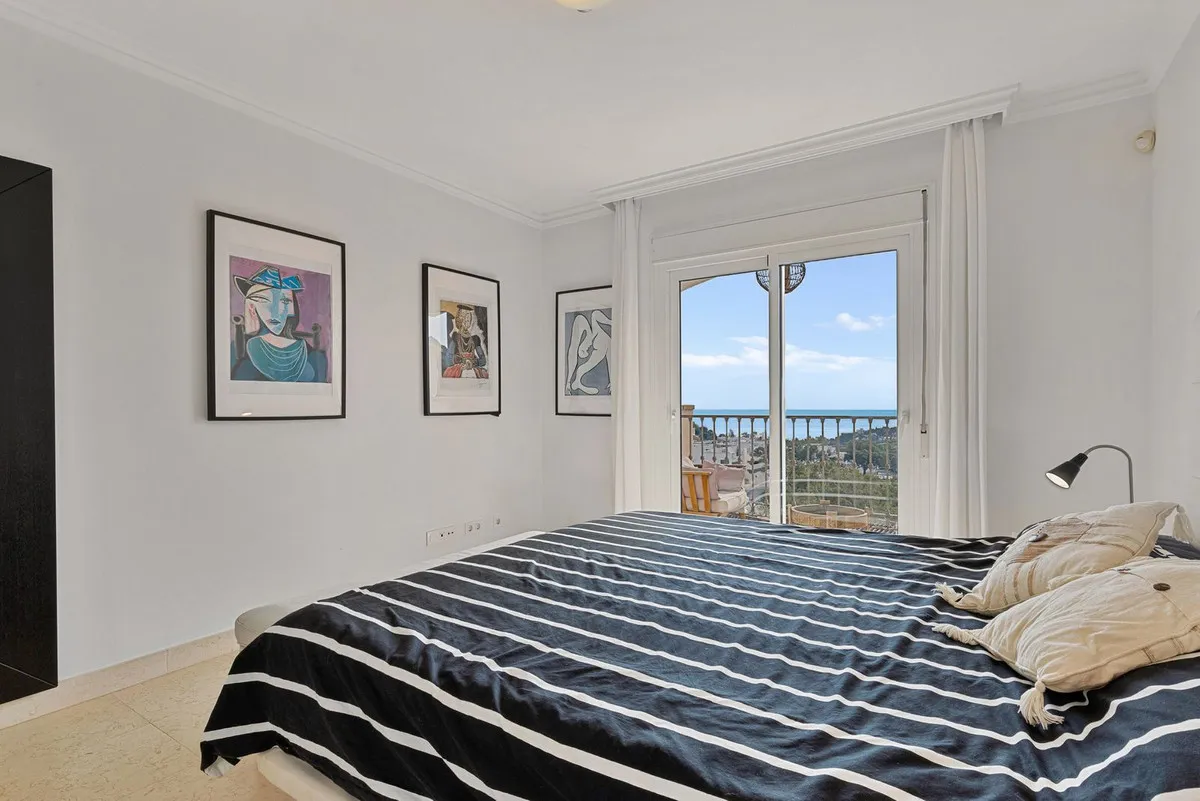 db508a34-7d8a-48b1-8365-36ea152c90b2