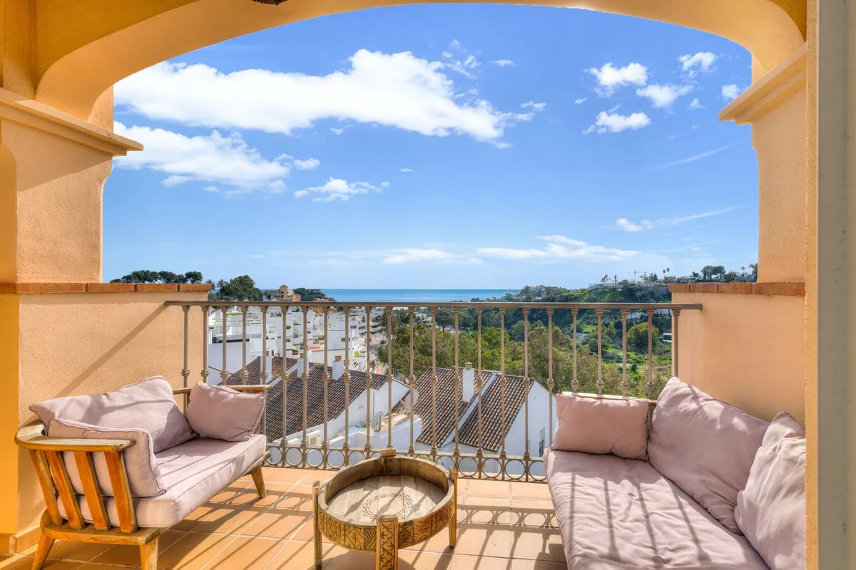 e674e0bb-0800-4421-9afb-8bed0092a537