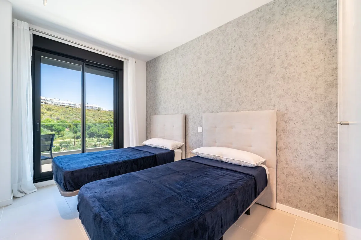 1d10664c-6de8-4ba9-92ad-2332ea306b15