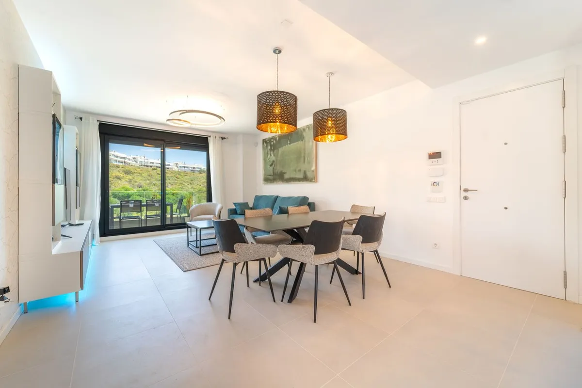 72426b82-d4b9-4a5f-8577-83dfc5bd3e9a