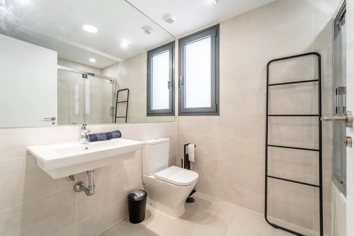 77767a93-2d62-4806-8d51-f869b16492e6