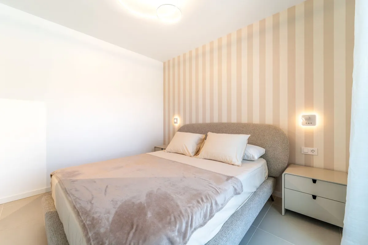 9cb4e618-c2d0-40a3-b4ea-15613aa81923