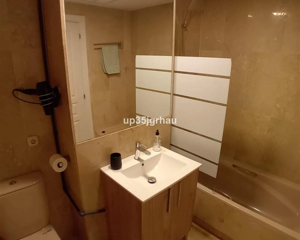 b5f9a80d-23ca-404b-9afc-4e546c051b02