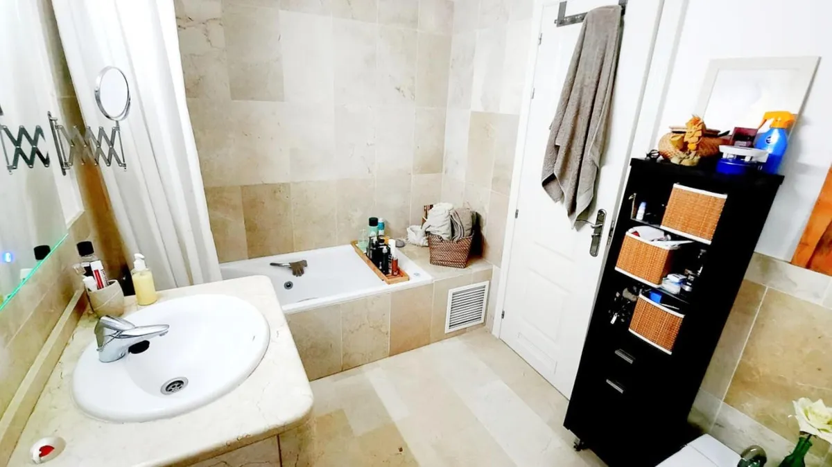 c67f290d-517a-4c02-90fd-941f2421903b