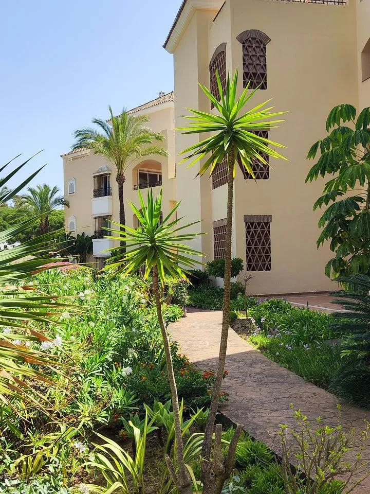 723adead-5ef6-4319-8046-c984869efd4d