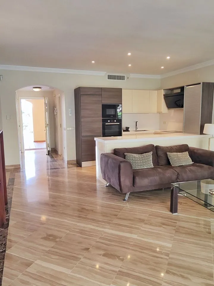 b58898f9-cfbc-47b2-aaeb-d8399f427784