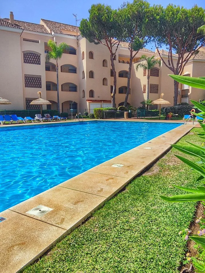 b73bbeee-7924-4ce0-931b-7aacdf00b050