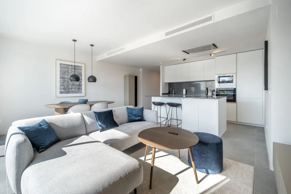 5dad6fd5-2902-461c-89c7-c58fccbf0371