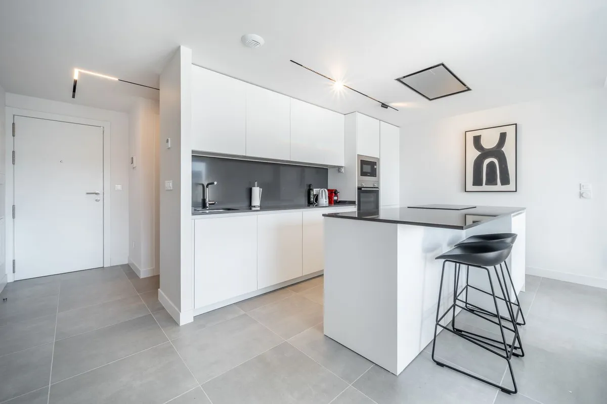 bc7b0fbf-dc88-4c49-badd-897cfa1b0ae2