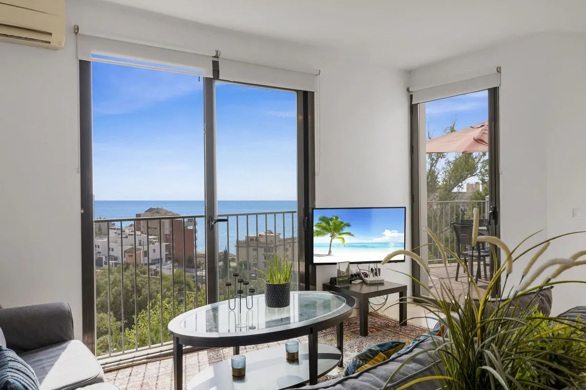 071ce8e2-b3c2-4922-a415-762e3fc0f2ae