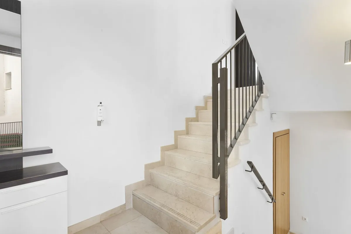 82ac2f00-b979-4934-94ac-9f199bbda05b