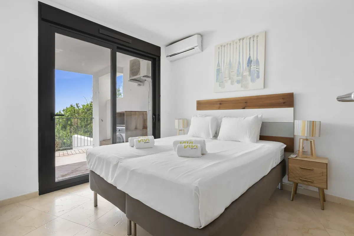 ca0f67ff-cfd5-4463-a222-4d2af999e5af