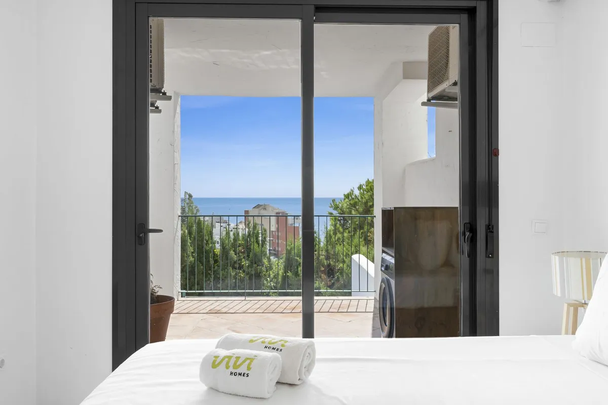 f36ca72d-177d-4db3-b7e4-ca5406a46a2d