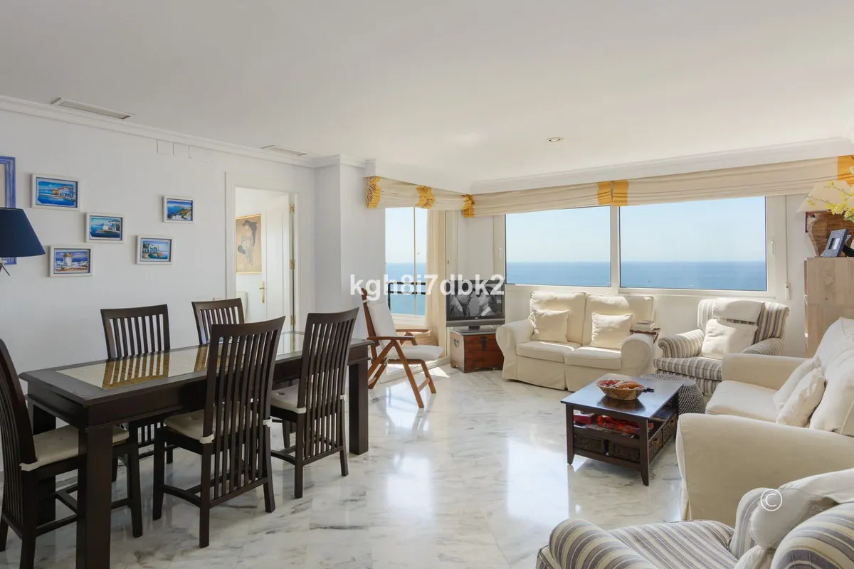 7871b9fc-9ec2-42e0-8293-2daf9c8beb48