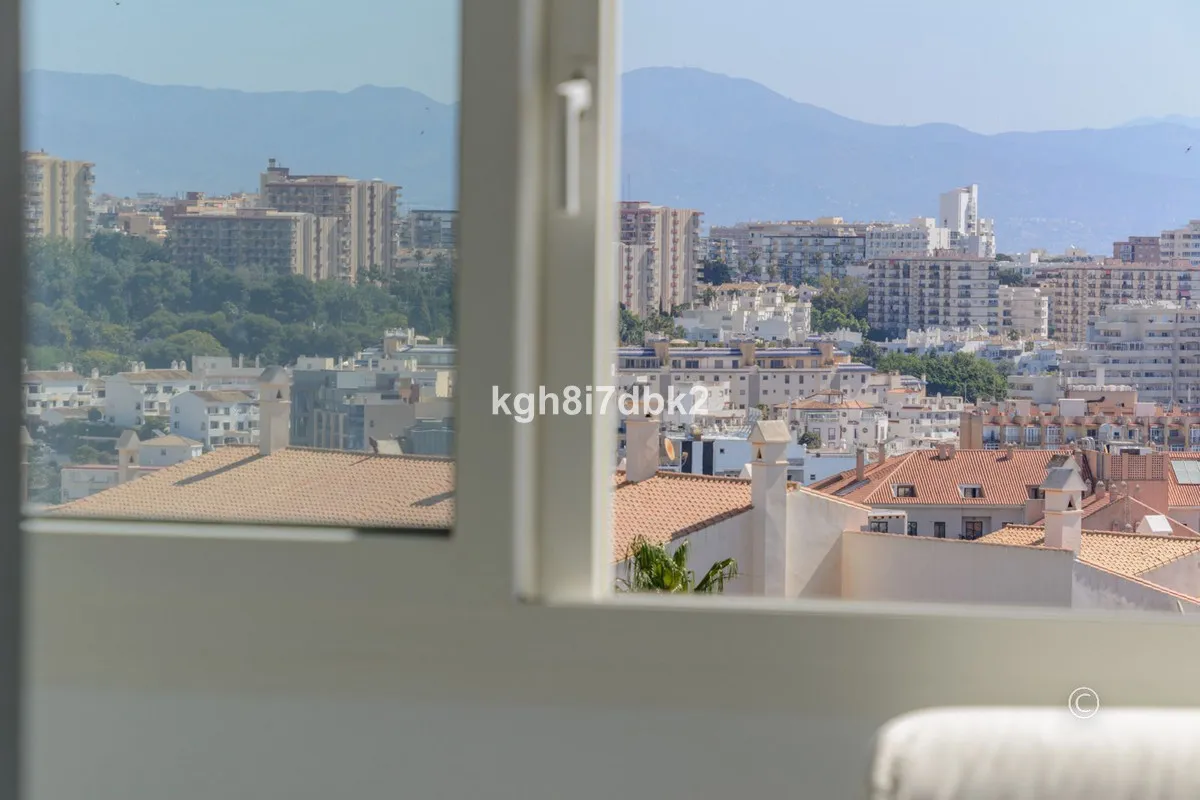 a9910958-16b9-4379-a25e-d5d9628199f8