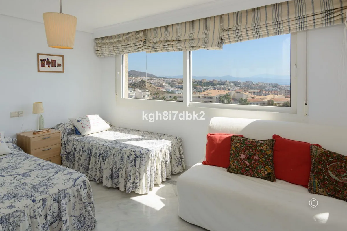 c33e60b0-39f3-4dcf-baf3-4c5c7ba829f4