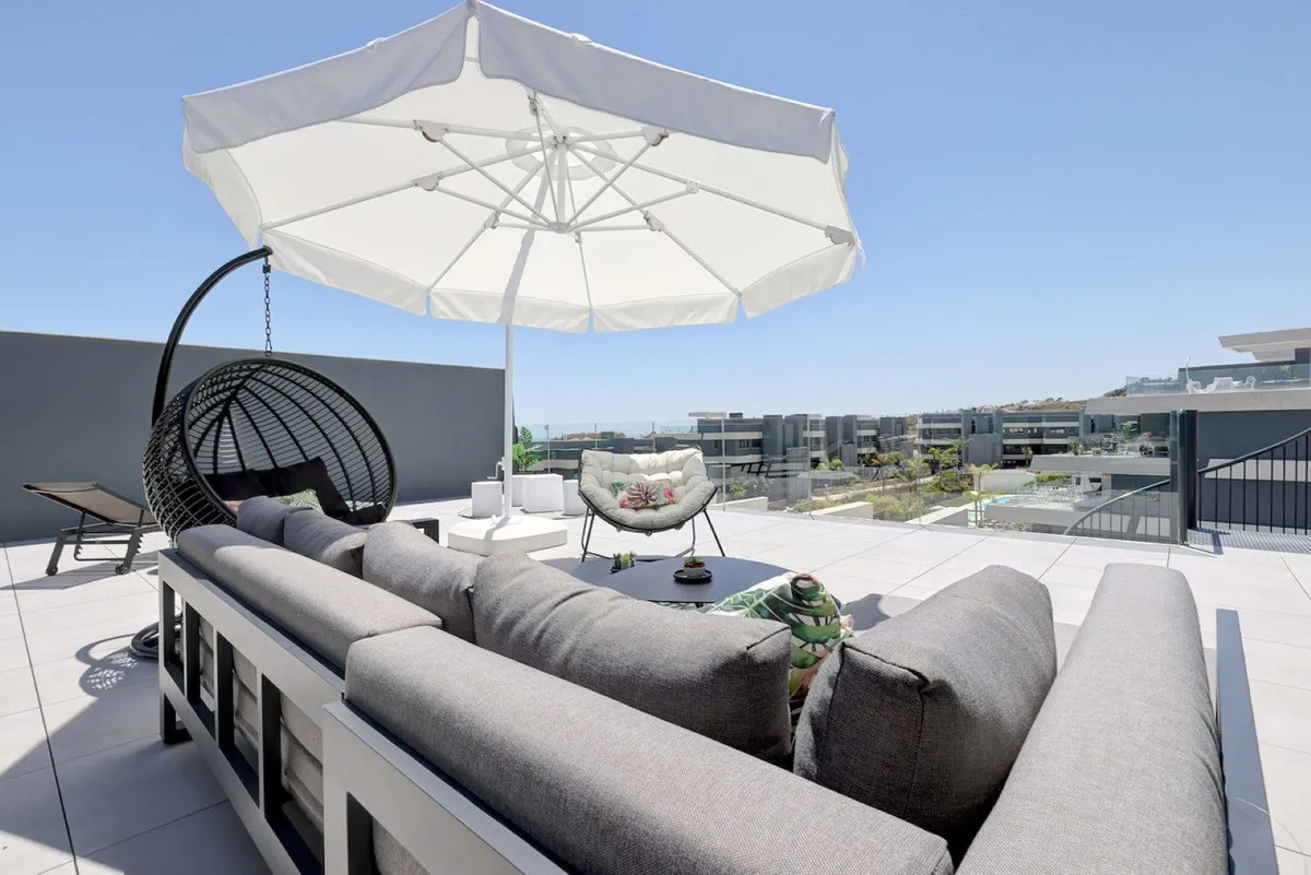 1f85d38e-341d-49bd-9d84-2f775ba58093