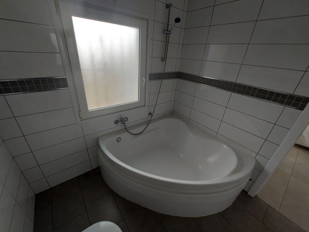 4debe757-c02b-4c72-b659-03f8a6e56c6f