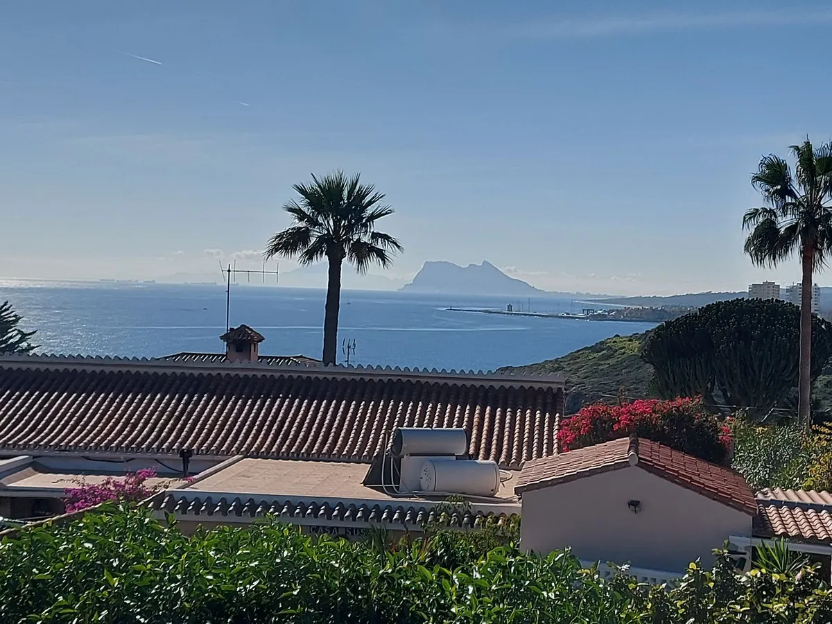 f35e9006-9694-451f-8ce5-c3eafd376b0c