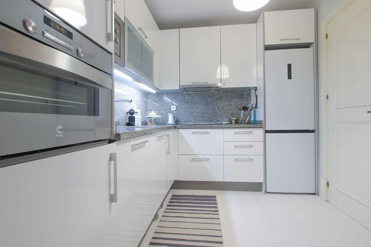 e2e1b789-9335-4197-ac90-0b1a7e50f7cc