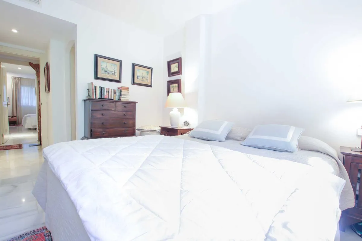 e8277a13-61eb-4549-8d1c-c97a5aff8e77