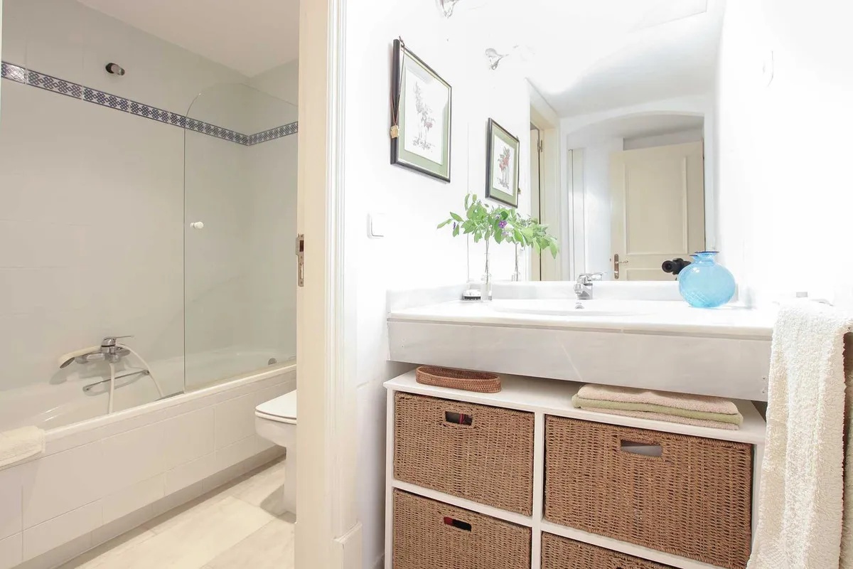 ed599df0-46ae-45eb-99a3-f32646075cbb