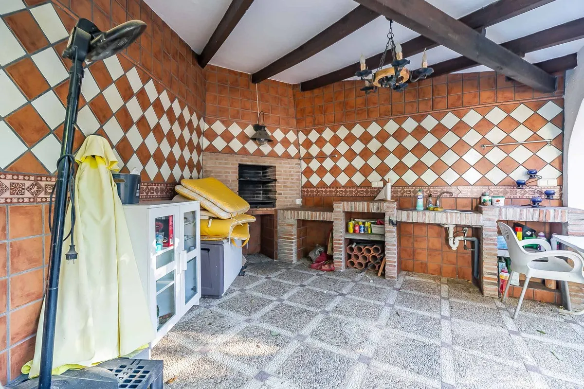 4879ff80-8e51-4f6d-b1cf-b703cb8958f0