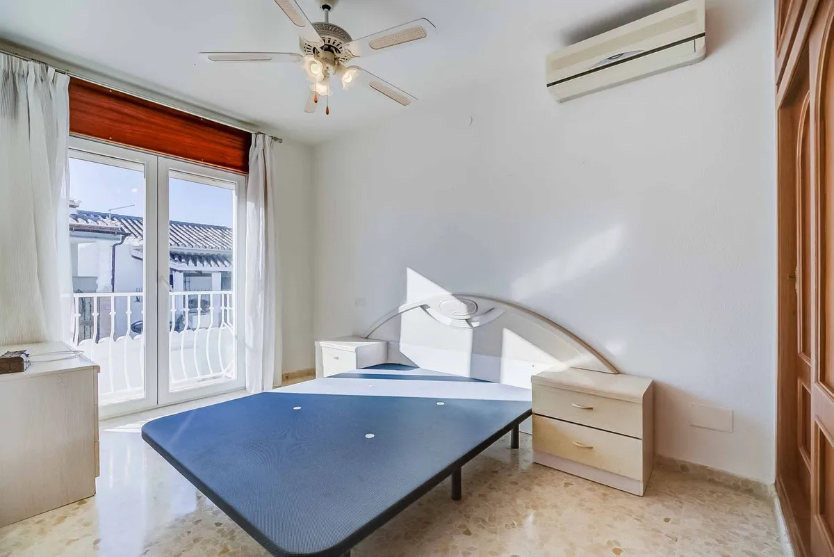 56ee73c9-4a35-4e37-ad2d-31ab3c578ecf