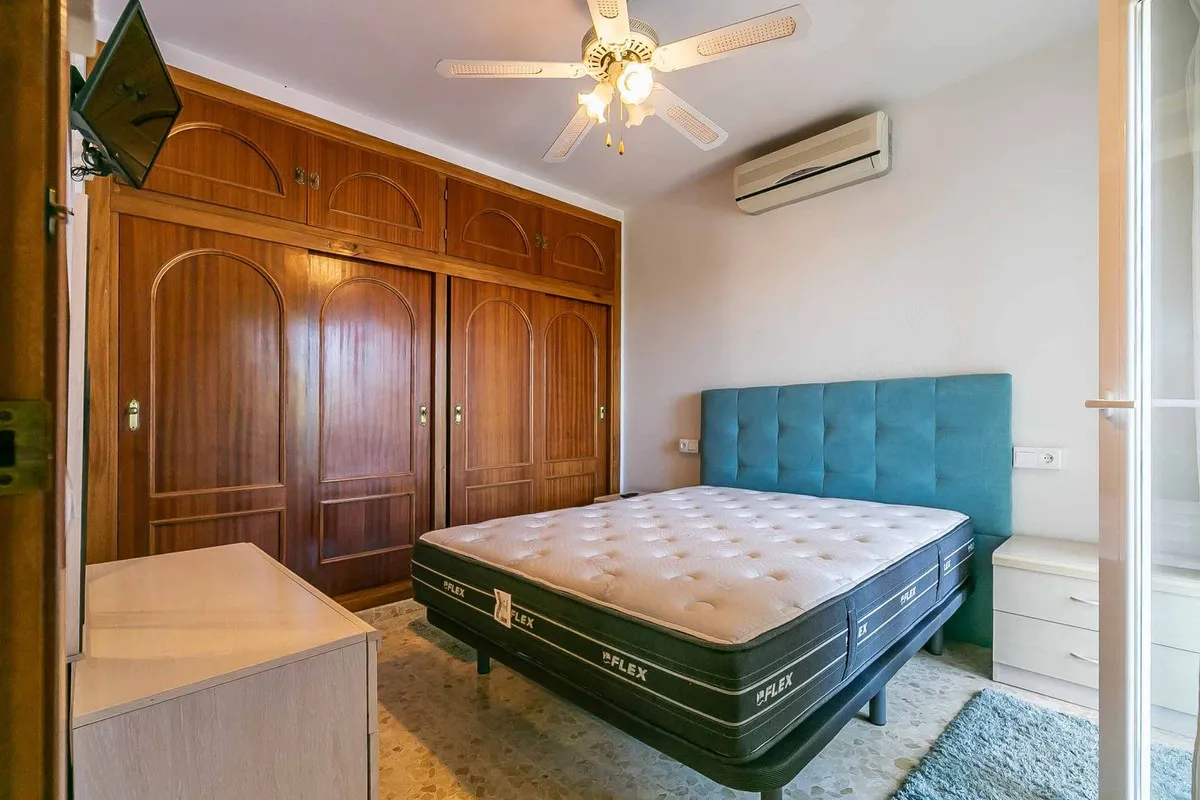 73dbe382-dd37-4e3a-96d3-031c382b86b9