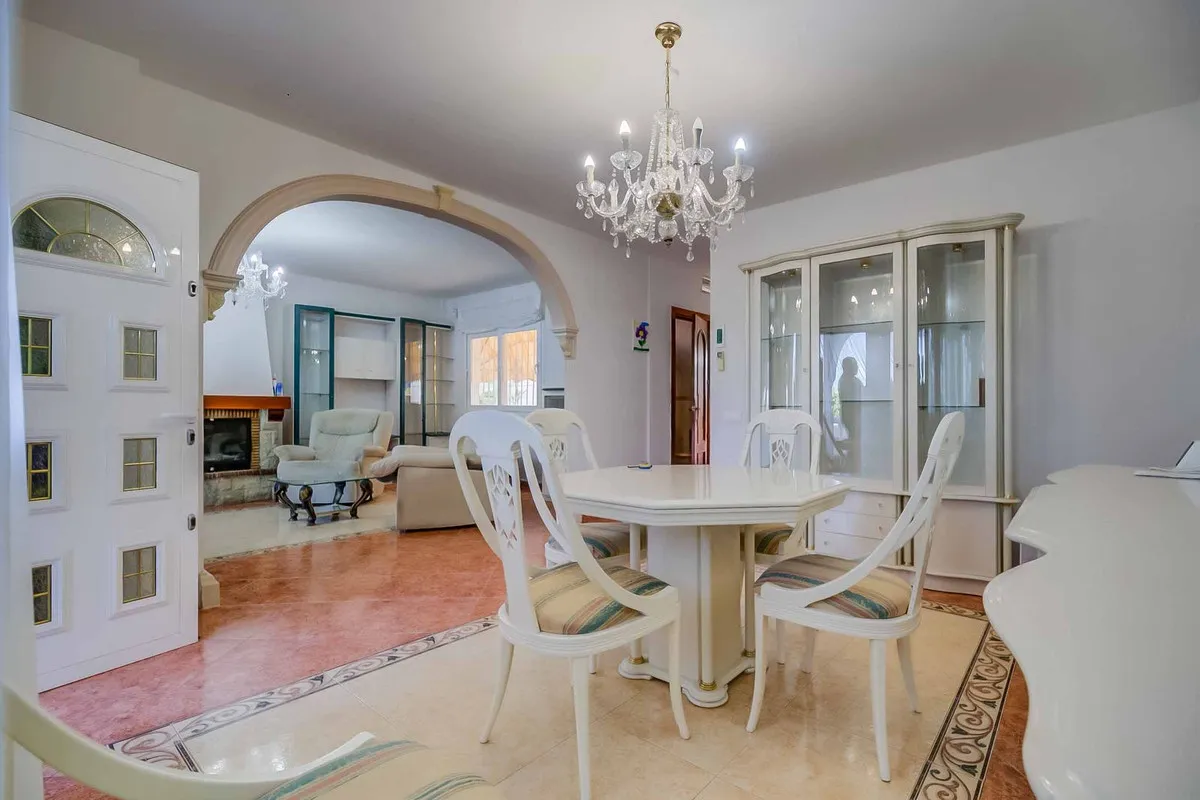 8b96c319-e78b-48f8-82f4-fc24a49ffbe8