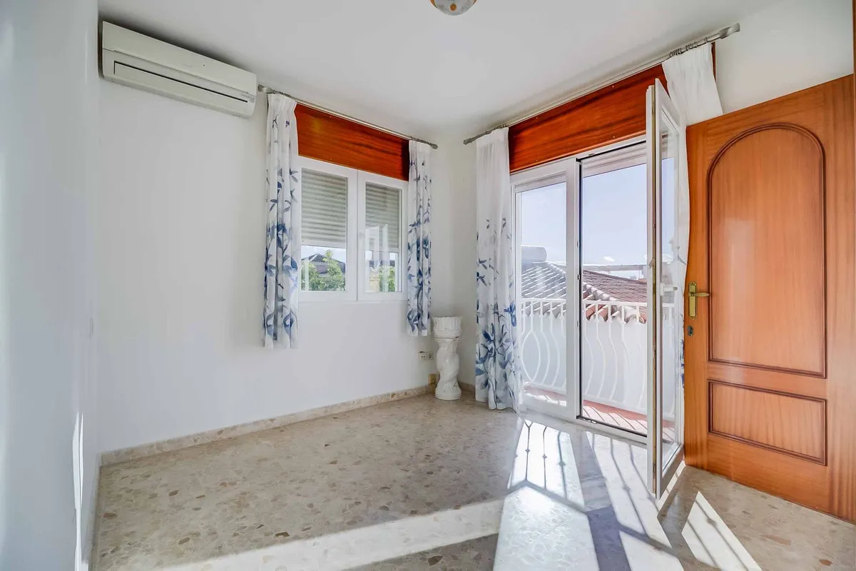 bd243bb3-bfc7-4a81-a9b9-e41fd3f4dd9b