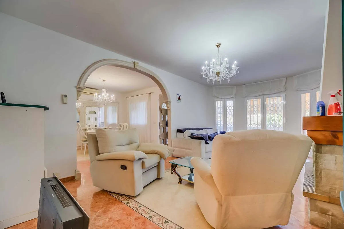 ddcbc973-7f22-4a63-bb26-a4185a1e1bcb