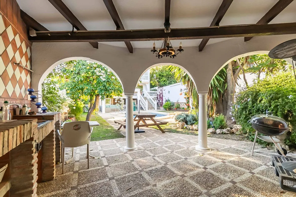 ff192ed6-ccf0-40e7-b653-a4f24c4e8a2d