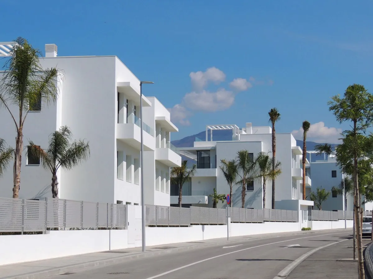 18045411-9a7a-4435-9439-1bc612aa93db