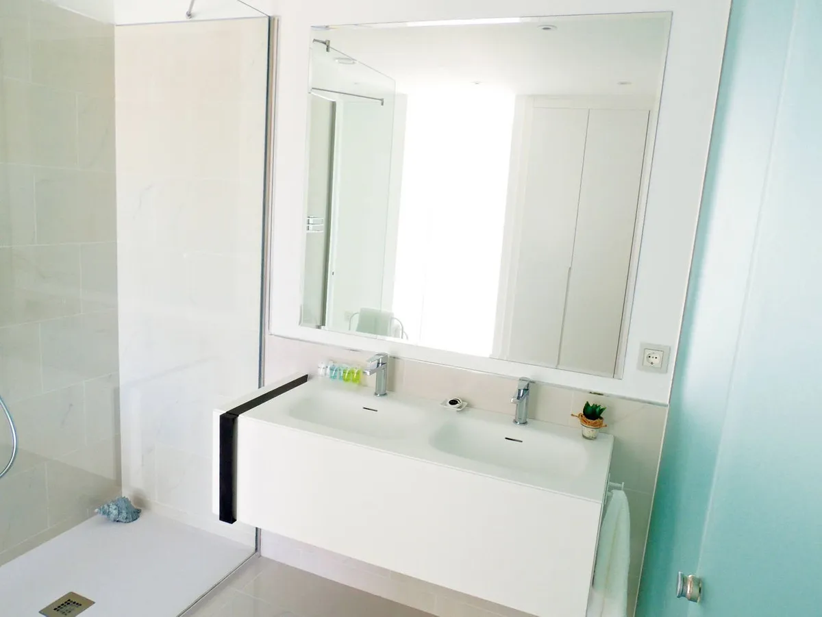 f59e9885-2372-40b4-8498-b1a4eff75ac9