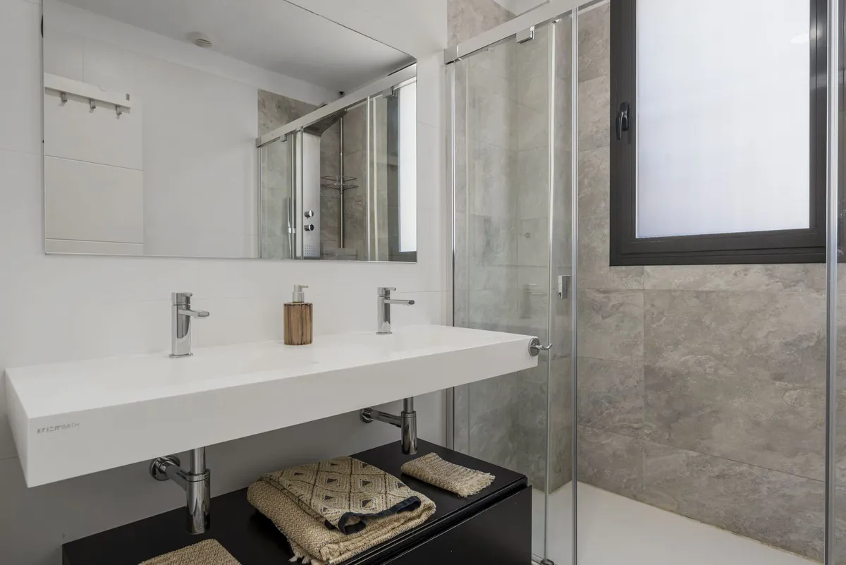 5d24b1ac-518d-4a6a-ae6a-6d81dccb8f7f