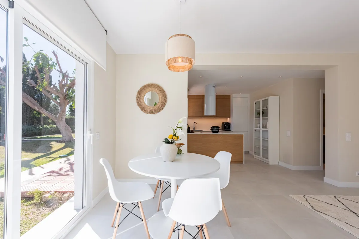 60584449-c5e5-4b52-ab59-c4af4eccdbcd