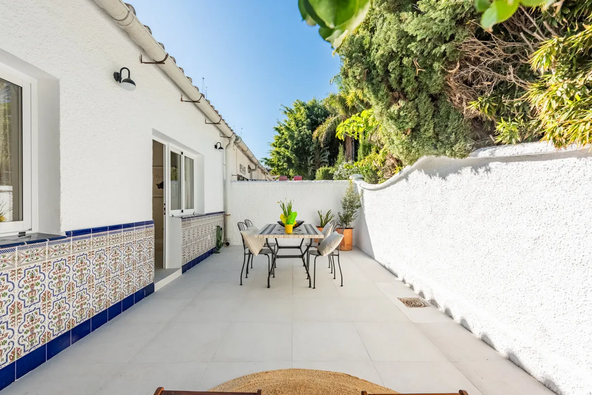 949563f9-de5c-4c65-b316-b502c0437a0c