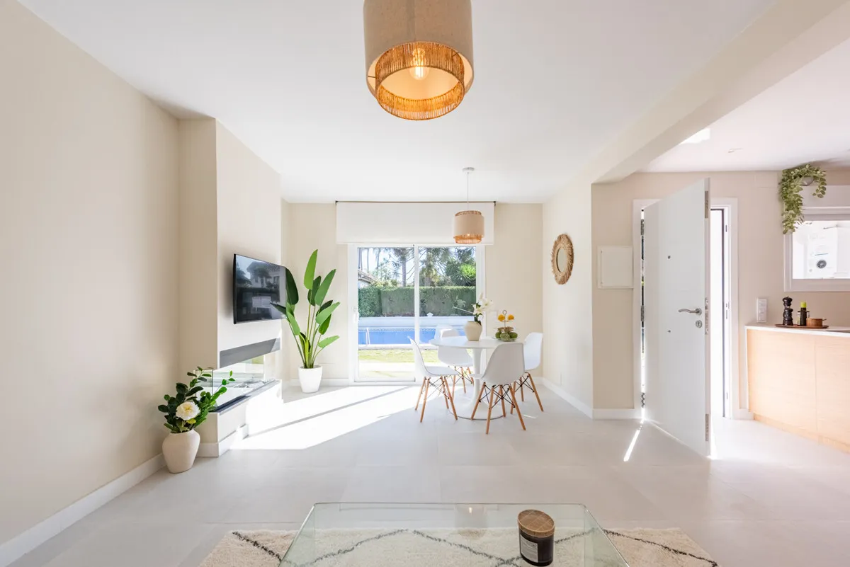 9a3cf268-34f3-45d3-ace7-74bc3c204322