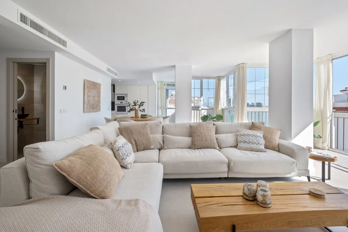 7c5526a5-4a02-469c-b94b-f0f231b4731a