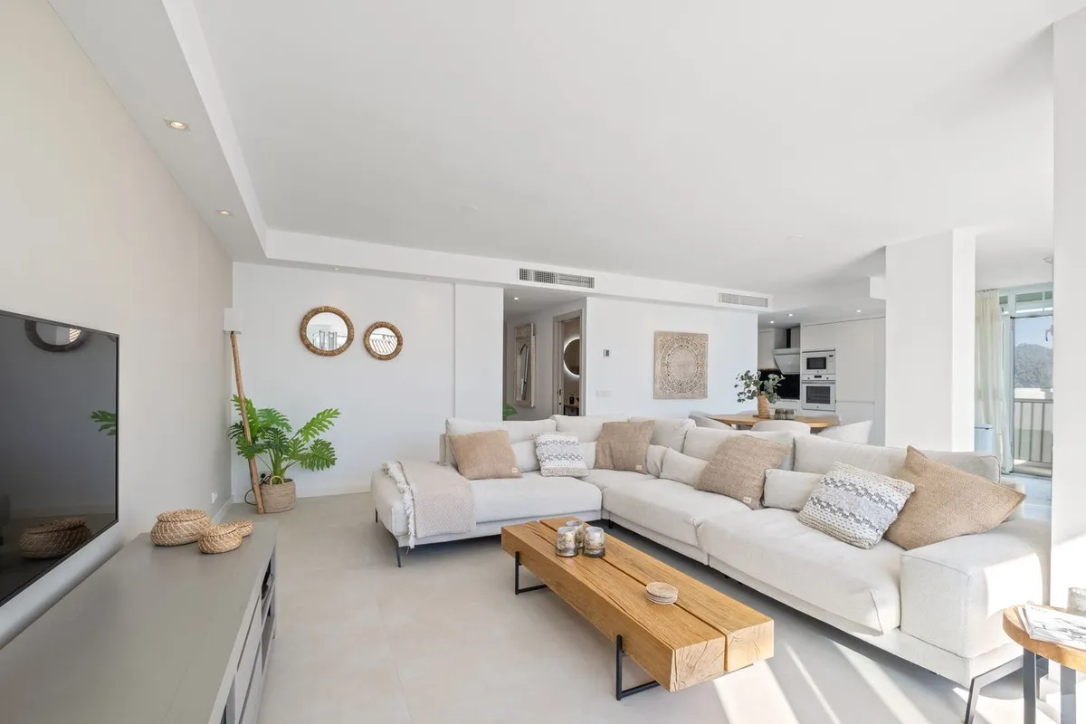 836d40b1-627c-4159-ae40-8221f1f845f0