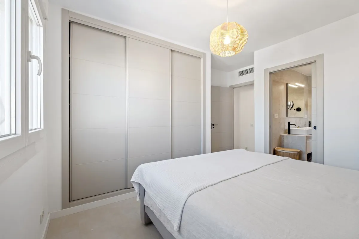 944b03d3-1906-45ac-b488-ddd9c7e8751d