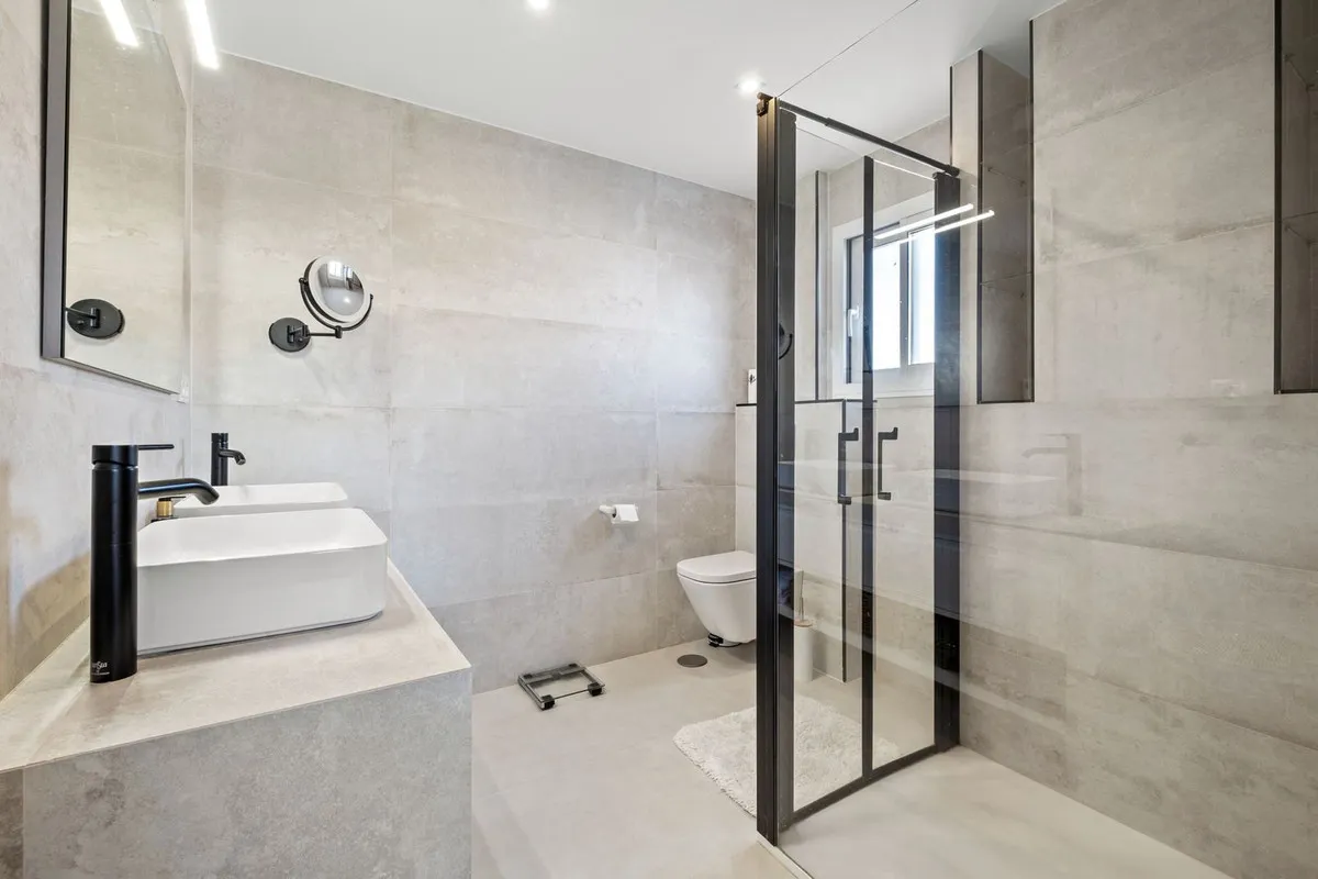 c613aa71-2c02-48b5-ad3f-d06582d37ffc