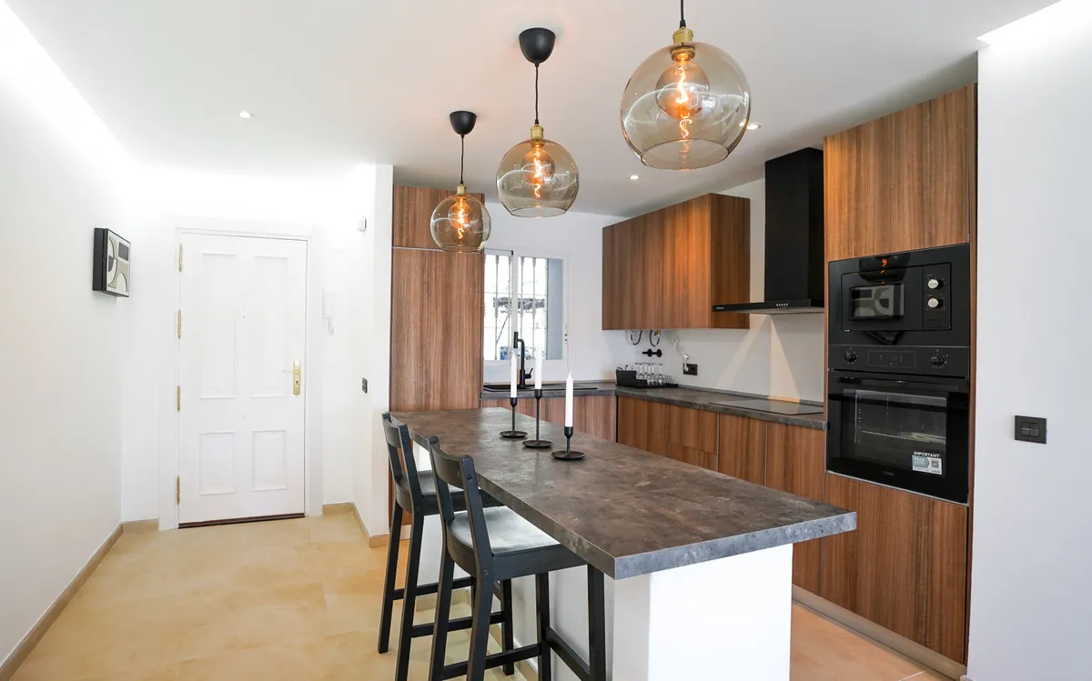 15f6004a-df1a-44e1-911e-12ac416fedc6